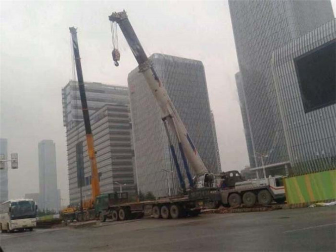 凤冈县25吨吊车能吊多重设备？